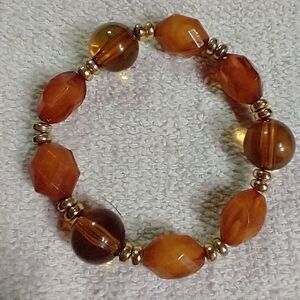 Goldtone amber color stretch bracelet